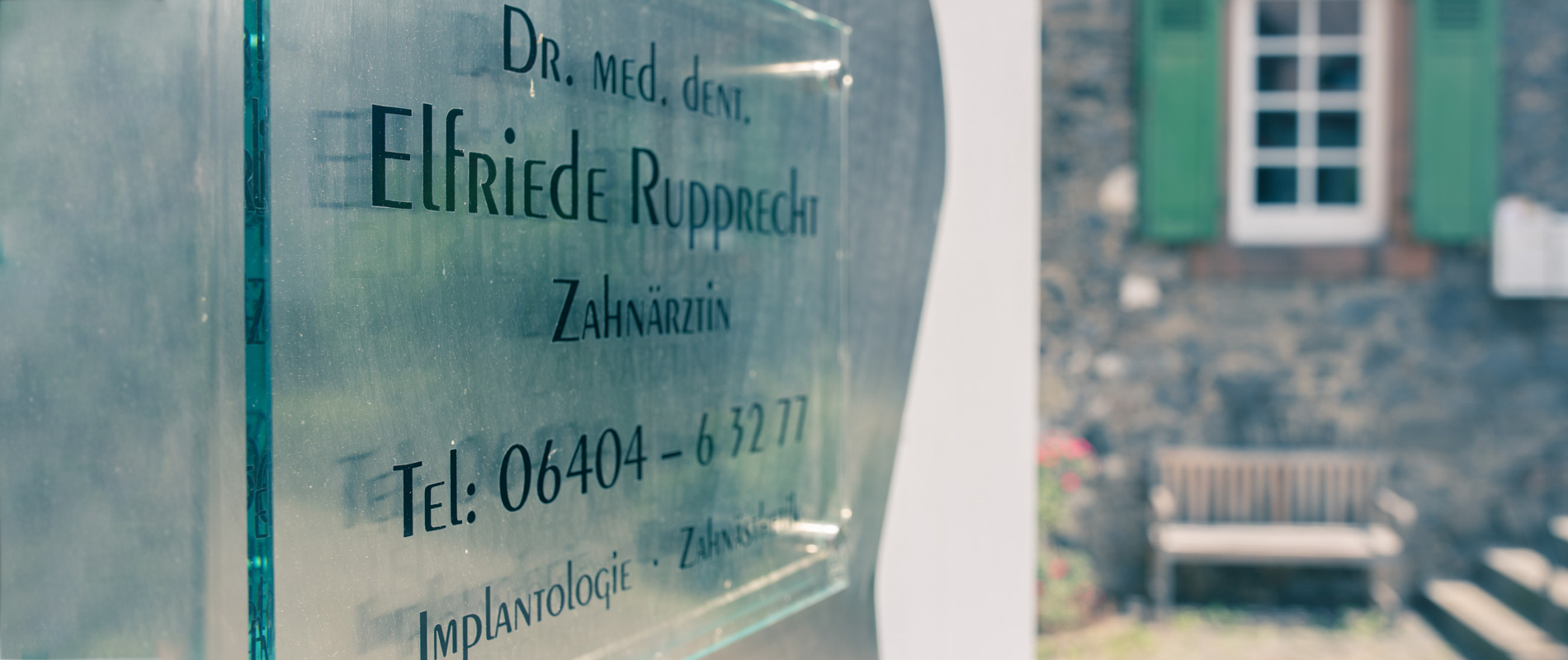 Sprechzeiten der Praxis für ästhetische Zahnheilkunde am Schloss in Lich bei Gießen von Dr. Elfriede Rupprecht